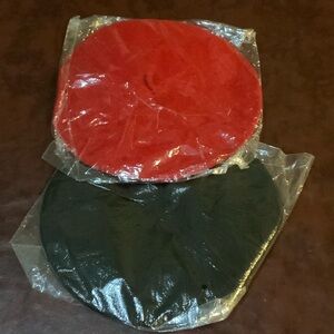 Red and Black Beret Set